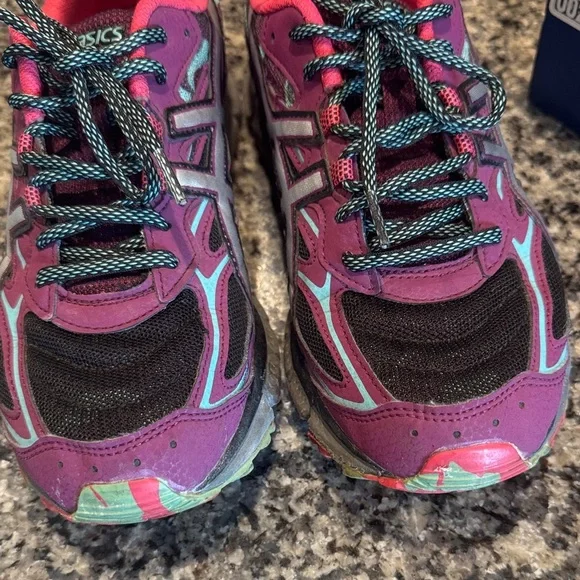 ASICS Women's Multicolor Athletic Shoes with box size 9.5 - Picture 5 of 9